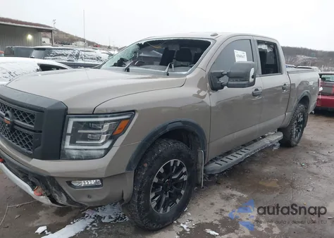 2021 Nissan Titan Pro-4X 4X4 z USA, uszkodzony, nr VIN 1N6AA1EDXMN524555